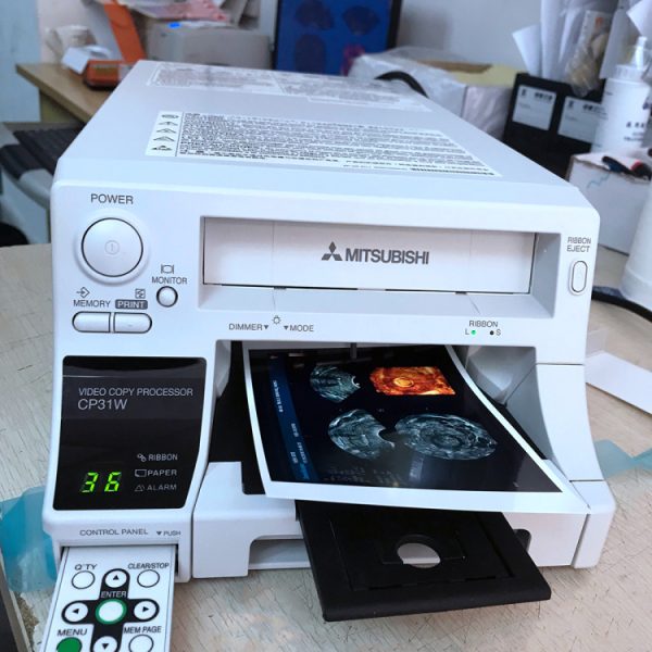 Papel térmico a color de alta densidad Mitsubishi Ck30S para la impresora de vídeo de ultrasonido CK30S