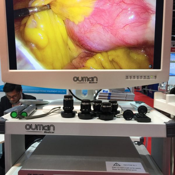 Calidad de grado médico Monitor del sistema de endoscopia dental de 24" 19" pulgadas con pantalla LED B.S.D.MD13