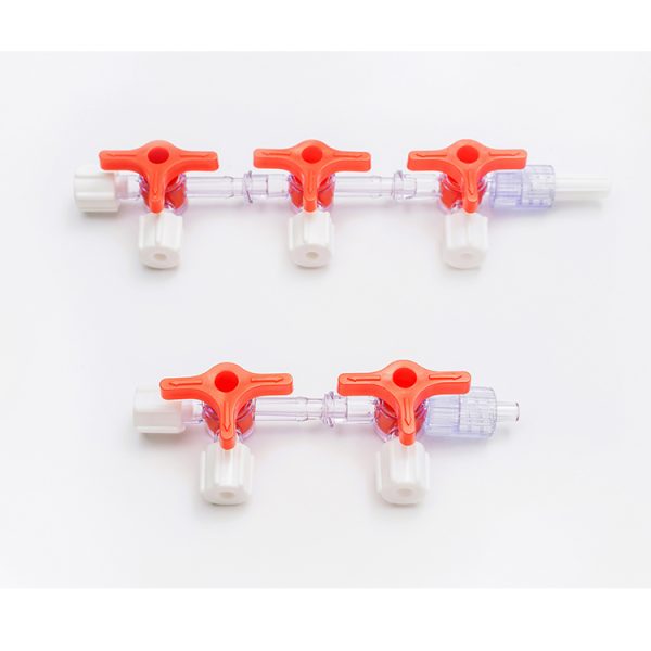 Tres vías desechable médico con adaptador de bloqueo Luer MSLD825